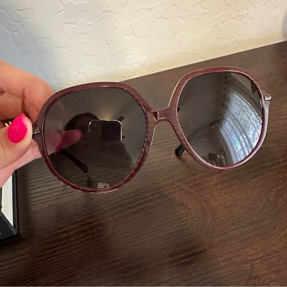 Valentino Sunglasses Women's Striped‎ Red Black Gradient Grey 57mm - Picture 6 of 9